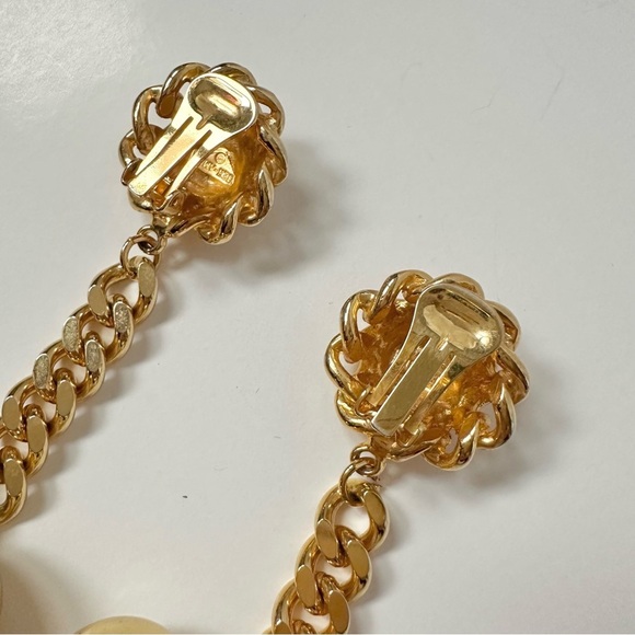 Vintage Ben-Amun Signed Gold Chain Long Dangle Clip-On Earrings - Picture 6 of 7